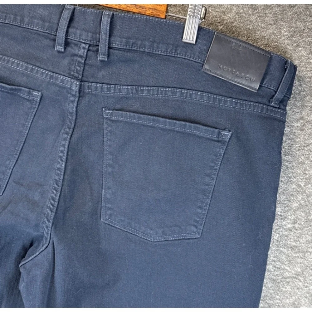 Mott & Bow Mercer Pants Men 42x30 Blue Preppy Straight Leg Cotton Stretch Travel